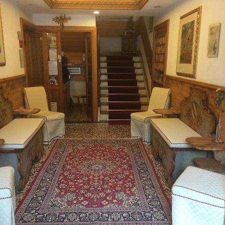 Hotel Erika Auronzo di Cadore Bagian luar foto
